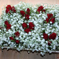 Eenvoudig bloemschikken met rode rozen voor uw Valentijntje