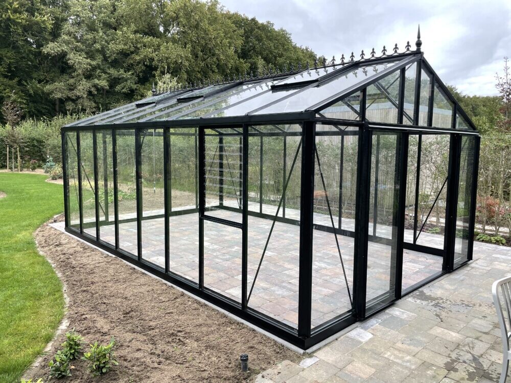 Janssens Alu Helios Master XL serre 23,3 m² - zwarte tuinkas kopen - 0 - 1