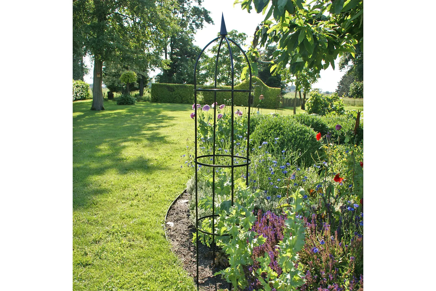 Tuin-obelisk hoog van staal voor planten, klimrek Tuin-obelisk hoog van staal voor planten, klimrek