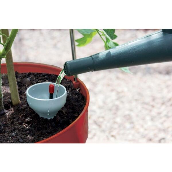  - Tomatentoren met waterreservoir